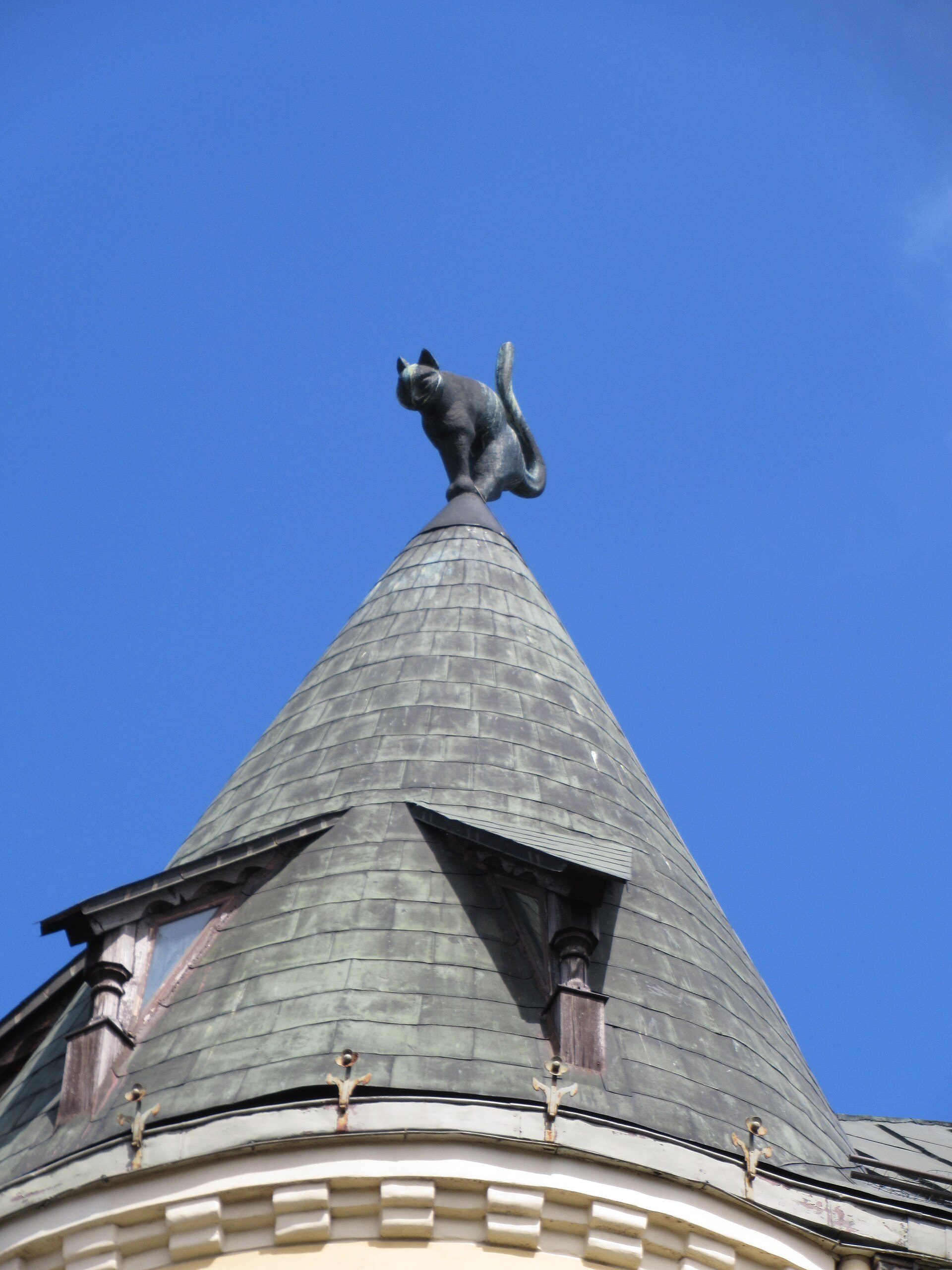 The second copper cat on the Cat House roof in Riga