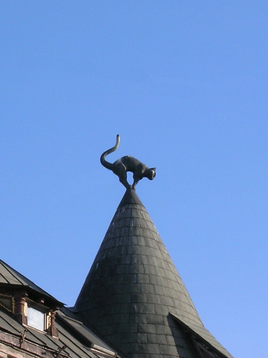 The second copper cat on the Riga Cat House