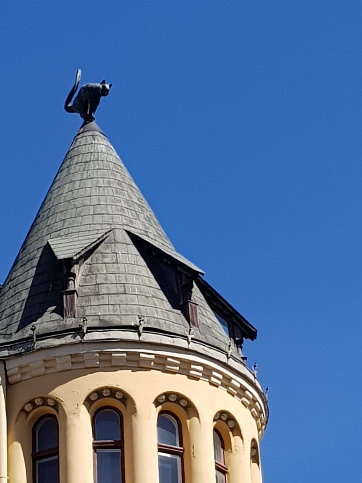 The Cat House in Riga seen from the square